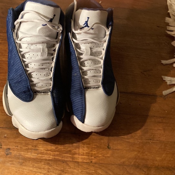 Retro - Picture 3 of 7